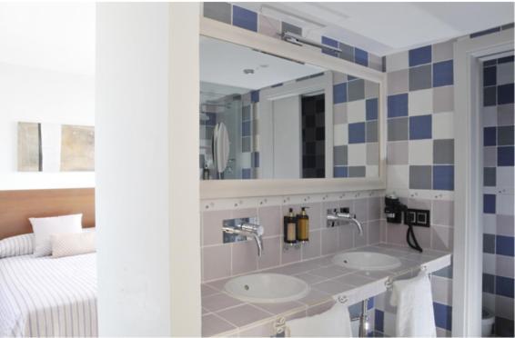 Hotel Mar D'Espills - Adults Only เอลโปเบลโนว เดล เดลตา ภายนอก รูปภาพ