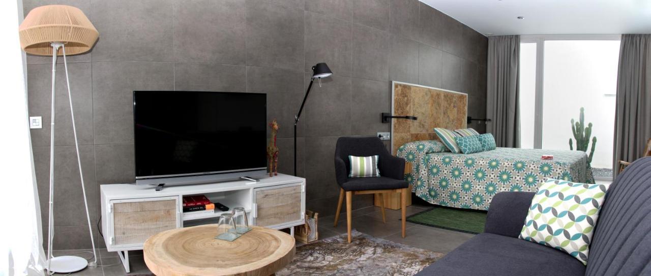 Hotel Mar D'Espills - Adults Only เอลโปเบลโนว เดล เดลตา ภายนอก รูปภาพ